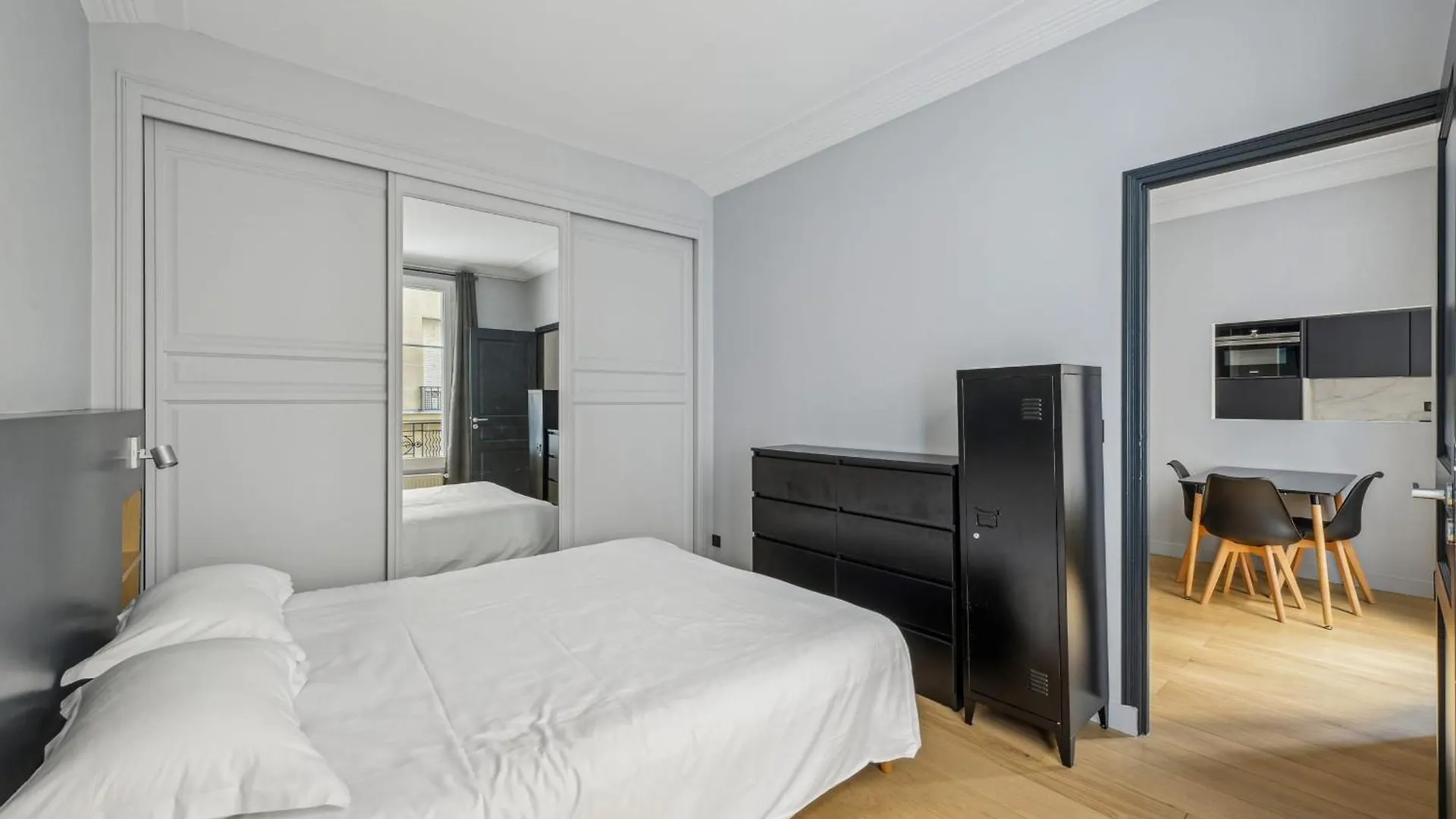 Terne Maillot - Gaston Bertandeau 1Dbr Apartment Paris