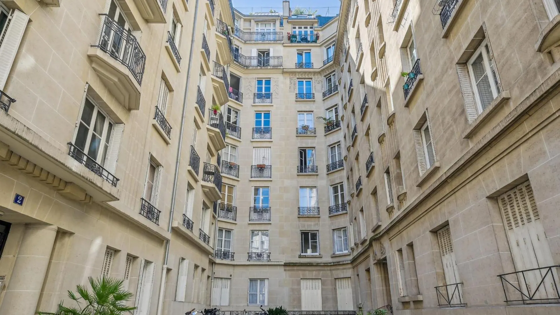 Terne Maillot - Gaston Bertandeau 1Dbr Apartment Paris