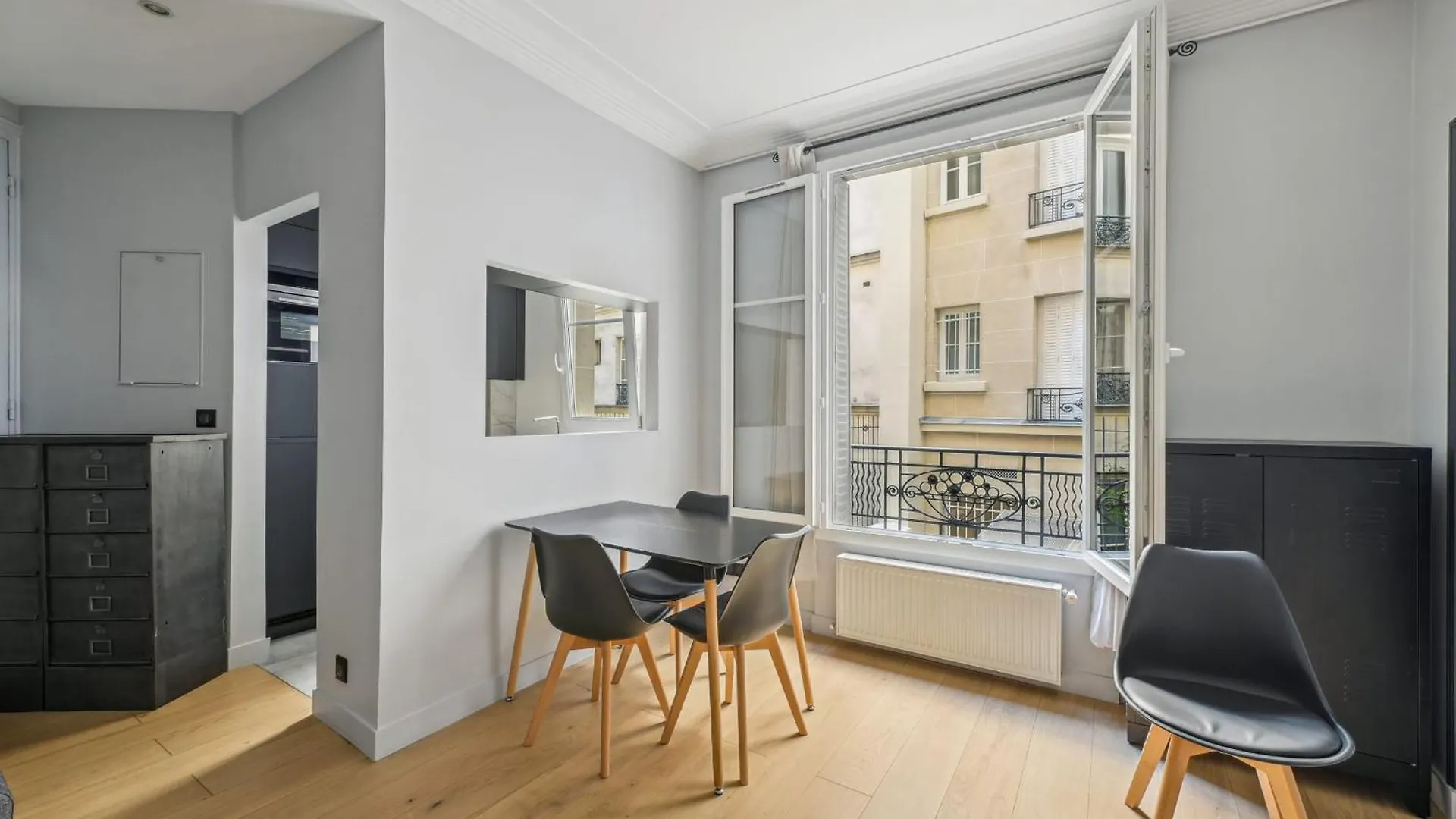 Terne Maillot - Gaston Bertandeau 1Dbr Apartment Paris